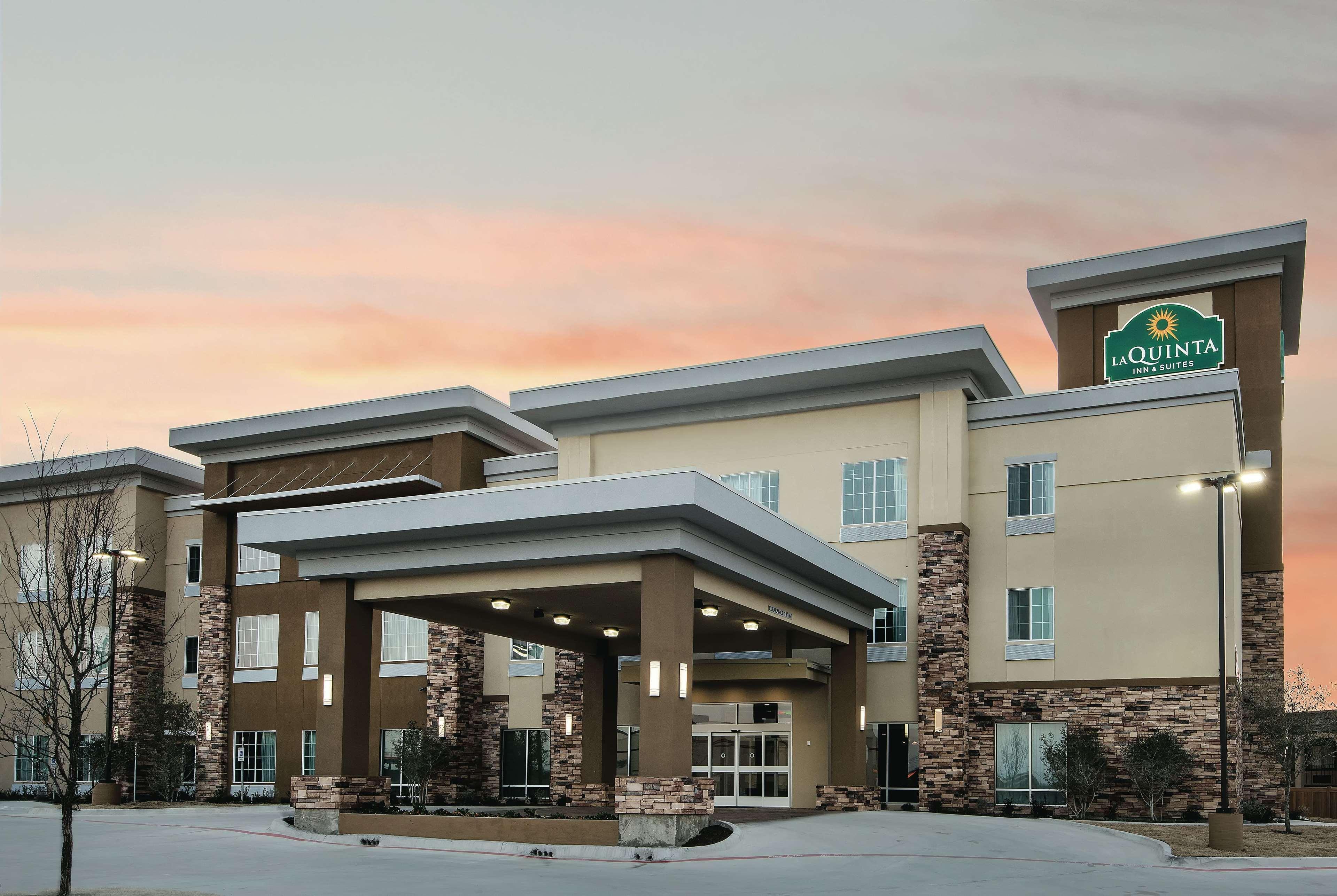 La Quinta By Wyndham Fort Worth West - I-30 Hotel Exterior photo